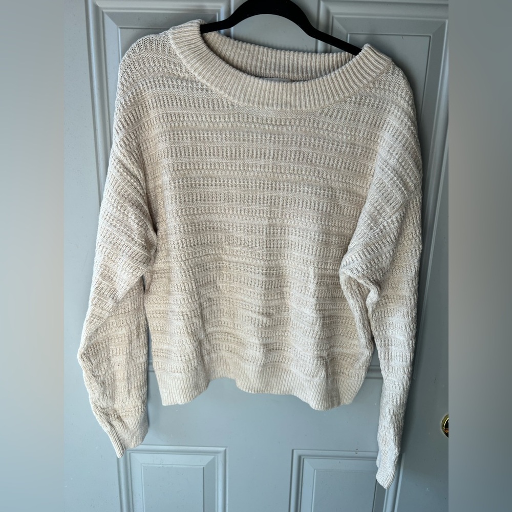 Universal Thread Cream Sweater Size XL